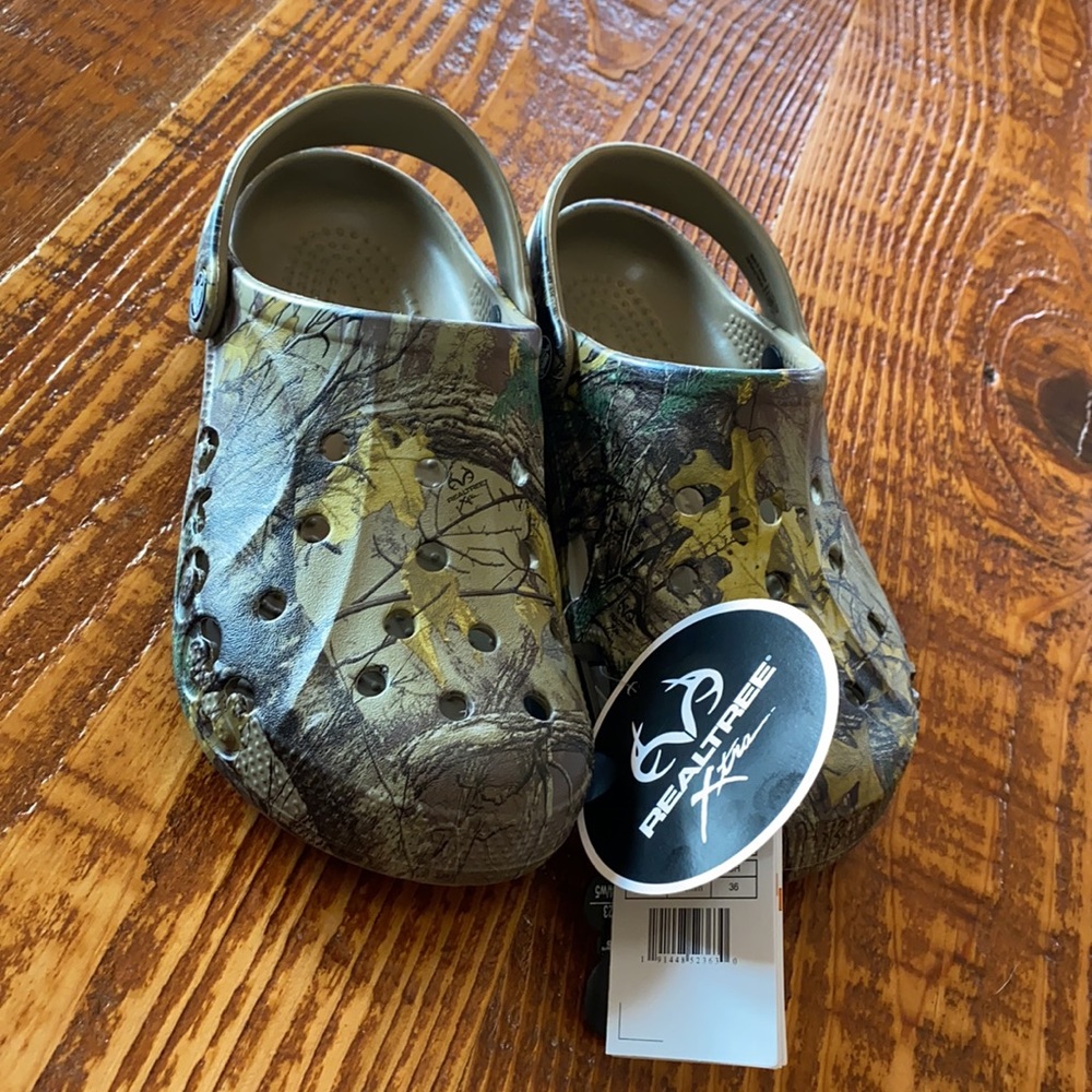 CROCS CLOGS